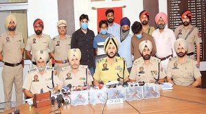 अंतर्राष्ट्रीय हथियार तस्करी गिरोह का भंडाफोड़, 5 आधुनिक पिस्तौल के साथ लॉरैंस बिश्नोई के साथी समेत 4 गिरफ्तार