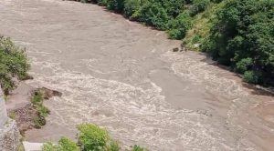 भारत की पाकिस्तान पर ‘वाटर स्ट्राइक’ के बाद अचानक झेलम में आई बाढ़, पाक ने कहा पानी छोड़ना हिंदुस्तान की चाल