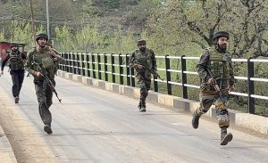 Pahalgam Terrorist Attack : आतंकियों ने पर्यटकों पर बरसाई अधाधुंध गोलियां, 26 लोगों के मारे जाने की आशंका
