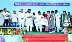 CM हेमंत सोरेन ने 437 करोड़ की दी सौगात, सिदो-कान्हू को किया नमन, क्रांति स्थल पर चढ़ाए फूल