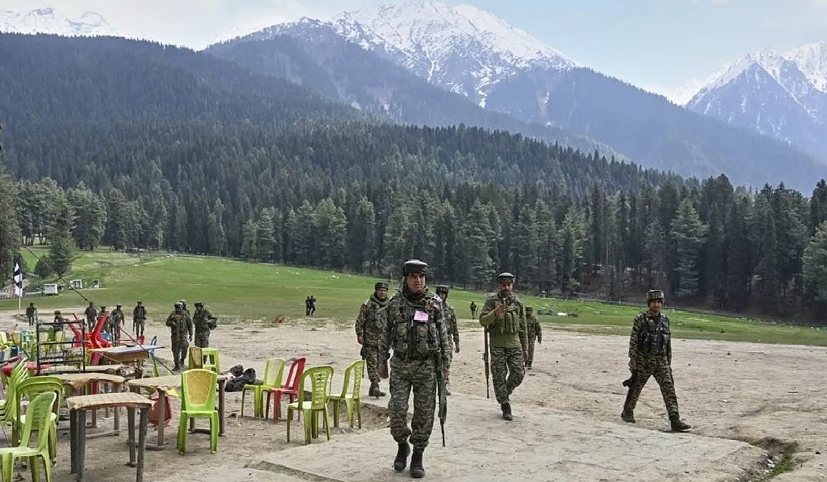 Pahalgam Terrorist Attack : जल्द से जल्द ढूंढ कर दें सजा, NC-PDP-कांग्रेस के विधायक बोले – इंसाफ चाहिए