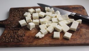 Expensive Paneer : इस जानवर के दूध से बनता है दुनिया का सबसे महंगा पनीर, कीमत जान उड़ जाएंगे होश