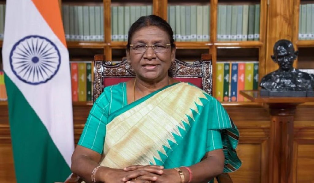 President Murmu met IAS officers