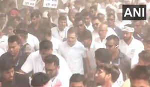 Rahul Gandhi Bihar Visit : बिहार पहुंचे कांग्रेस नेता राहुल गांधी, शुरू हुआ ‘पलायन रोको नौकरी दो’ पदयात्रा