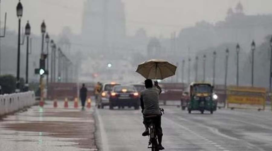 Weather Today: आंधी-तूफान और बारिश…दिल्ली-NCR सहित इन राज्यों में होगी बारिश, 12 जिलों के लिए अलर्ट जारी