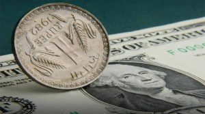 Rupee VS Dollar : रुपया शुरुआती कारोबार में 7 पैसे की गिरावट के साथ 85.83 प्रति डॉलर पर पंहुचा