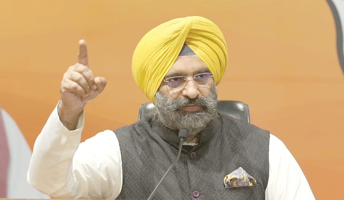दिल्ली में अवैध ढाबों पर लगेगा ताला… Manjinder Singh Sirsa ने दिए सीलिंग के आदेश
