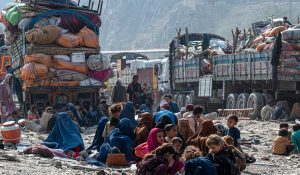पाकिस्तान ने अफगान शरणार्थियों को जबरन किया डिपोर्ट, कार्रवाई जारी