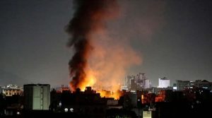 US Attack On Yemen: अमेरिकी सेना ने यमन में किया बड़ा हवाई हमला, 3 की मौत