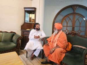 संत सीचेवाल ने हंस राज हंस के साथ अपना दुख साझा किया