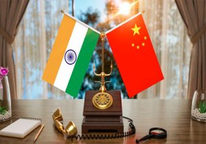 चीन और भारत के राष्ट्रपतियों ने दोनों देशों के बीच राजनयिक संबंध स्थापना की 75वीं वर्षगांठ पर एक दूसरे को बधाई संदेश भेजा