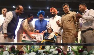 दिल्ली में शुरू हुई ‘आयुष्मान वय वंदना योजना’, बुजुर्गों को मिलेगा 10 लाख रुपये तक का फ्री इलाज