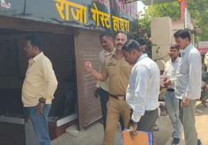 होटल के बाथरूम में महिलाओं की नहाते हुए वीडियो बनाने के आरोप में होटल कर्मचारी गिरफ्तार