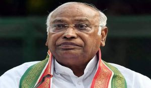 National Herald Case: कांग्रेस नेताओं को बेवजह परेशान किया जा रहा, केंद्र सरकार पर भड़के खरगे