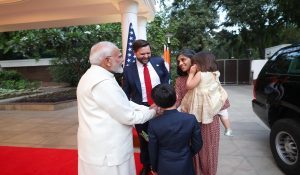 पीएम मोदी से मिले जेडी वेंस, प्रधानमंत्री आवास में गर्मजोशी के साथ हुआ स्वागत