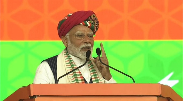 PM मोदी की पाकिस्तान और आतंकियों को सख्त चेतावनी, बोले- “सुख चैन की जिंदगी जियो, रोटी खाओ…वरना मेरी गोली तो है ही”