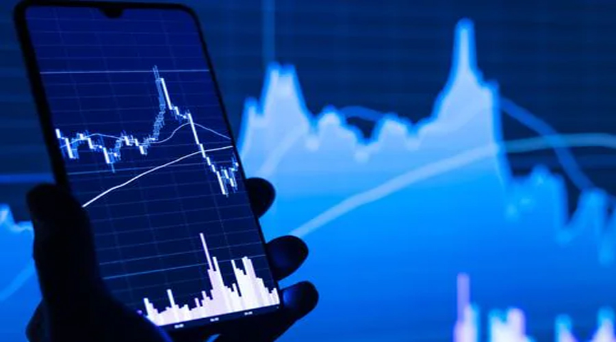Stock Market Fluctuates