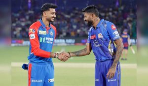 MI vs DC, IPL 2025: दिल्ली कैपिटल्स ने टॉस जीतकर गेंदबाजी चुनी, देखें प्लेइंग 11