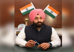 मंत्री हरजोत बैंस ने बारहवीं कक्षा की परीक्षा में उत्कृष्ट प्रदर्शन करने वाले विद्यार्थियों को दी बधाई