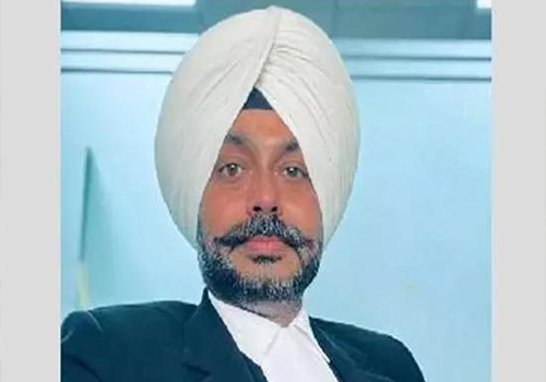 पंजाब के एडवोकेट जनरल मनिंदरजीत सिंह बेदी को दिया गया कैबिनेट मंत्री का दर्जा