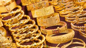 Gold- Silver Rates Today: निवेशकों के लिए बड़ी खबर… सोने के दाम में फिर आई गिरावट, पढ़े खबर