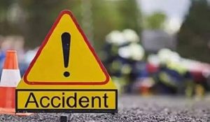 Road Accident : तमिलनाडु में भीषण सड़क हादसा, 20 फिट गहरी खाई में गिरी बस… 30 यात्री हुए घायल