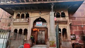 Banke Bihar Corridor: बांके बिहार कॉरिडोर में इस्तेमाल होगा मंदिर के कोष का पैसा, सुप्रीम कोर्ट ने दी हरी झंडी