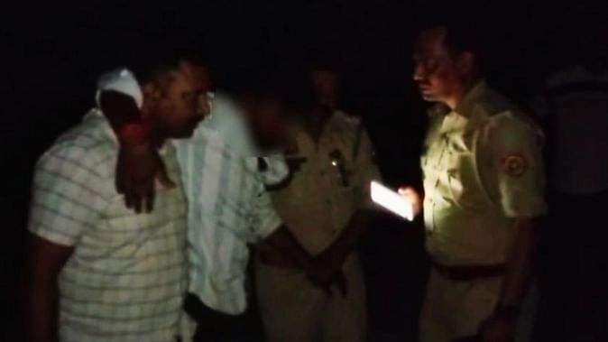 गाजीपुर में स्वॉट टीम की बड़ी कार्रवाईः मुठभेड़ के बाद इनामी बदमाश गिरफ्तार