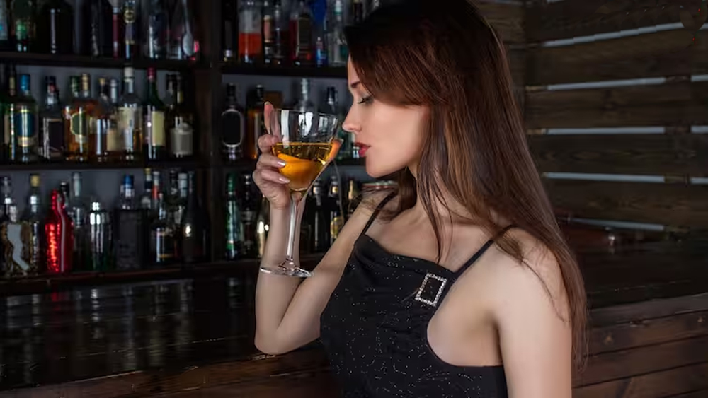 शराबियों के लिये GOOD NEWS, इस मुस्लिम देश में 73 साल बाद पीने को मिलेगा जाम
