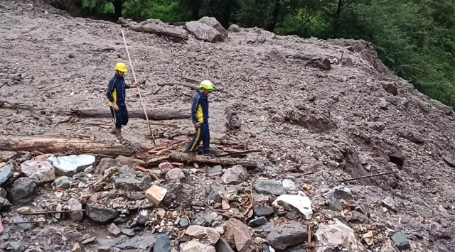 उत्तराखंड में सिलाई बैंड के पास बादल फटने के बाद बड़कोट-यमुनोत्री मार्ग बहाल, 7 मजदूर अभी भी लापता, तलाश जारी
