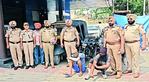 हाईवे पर रात्रि के समय लूट की वारदात को अंजाम देने वाले गैंग के 2 मैंबर काबू
