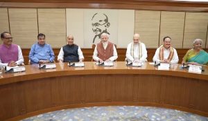 Cabinet Meeting: कैबिनेट मीटिंग में आपातकाल पर प्रस्ताव पास, UP-झारखंड और महाराष्ट्र को मिली बड़ी सौगात