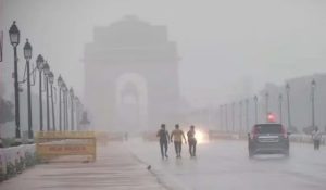 Delhi NCR Rain: दिल्ली-NCR में बदला मौसम, बारिश के बाद लोगों को गर्मी से मिली राहत