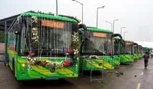 विश्व पर्यावरण दिवस पर दिल्ली को मिली 200 इलेक्ट्रिक बसें, PM मोदी ने दिखाई हरी झंडी