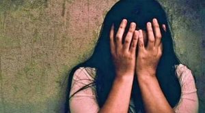 यूट्यूबर पर उसकी पत्नी ने यौन प्रताड़ना का लगाया आरोप, केस दर्ज