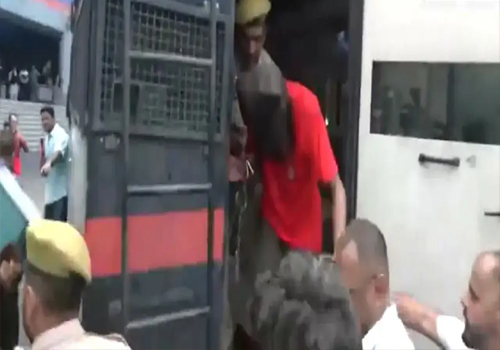 पहलगाम हमले के आतंकवादियों को पनाह देने के आरोप में दो आरोपियों को पांच दिन की पुलिस हिरासत में भेजा गया