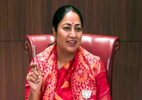 वर्ष 2027 तक सार्वजनिक परिवहन व्यवस्था को इलेक्ट्रिक करने का लक्ष्य : रेखा गुप्ता