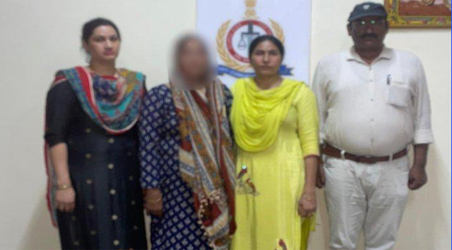 Anti Corruption Bureau टीम ने महिला सब-इंस्पेक्टर को 60,000 रूपये रिश्वत लेते रंगे हाथों किया गिरफतार