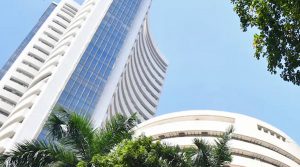 शेयर बाजार के शरुआती कारोबार में आयी गिरावट, जानिए Sensex और Nifty के हाल