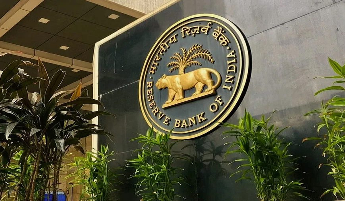 Home Loan लेने वालों के लिए बड़ी खबर… RBI ने इतने % घटाए Repo Rate, जानें EMI पर क्या पड़ेगा असर