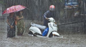 महाराष्ट्र में भारी बारिश और हाई टाइड का अलर्ट, अगले 5 दिन होगी धुंआधार बारिश