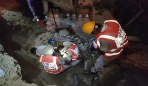 गुरुग्राम में देर रात दीवार ढहने से हादसा, मलबे में दबे कई मजदूर, स्थानीय लोगों ने की मदद, 2 घंटे चला रेस्क्यू ऑपरेशन, एक की हालत गंभीर