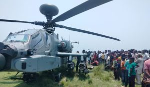UP: सेना के अपाचे हेलीकॉप्टर की इमरजेंसी लैंडिंग, पायलटों की सूझबूझ से टला बड़ा हादसा