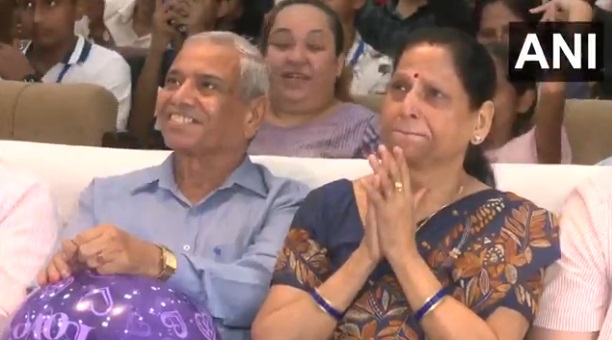 Axiom-4 Mission : यह खुशी के आंसू … बेटे के सफलतापूर्वक उड़ान भरने पर भावुक हुई Shubhanshu Shukla की मां