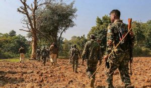 Chhattisgarh Naxal Encounter : छत्तीसगढ़ में सुरक्षाबलों की बड़ी कार्रवाई, 1 करोड़ 45 लाख के इनामी नक्सली ढेर