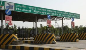 New Toll Poliecy : जल्द आ रही नई Toll पॉलिसी, Expressway पर जितनी चलेगी गाड़ी उतना ही कटेगा…
