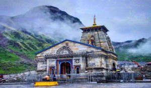 Chardham Yatra : केदारनाथ में हेलीकॉप्टर क्रैश के बाद बड़ा फैसला, चारधाम यात्रा की हेलीकॉप्टर सेवाएं हुई सस्पेंड