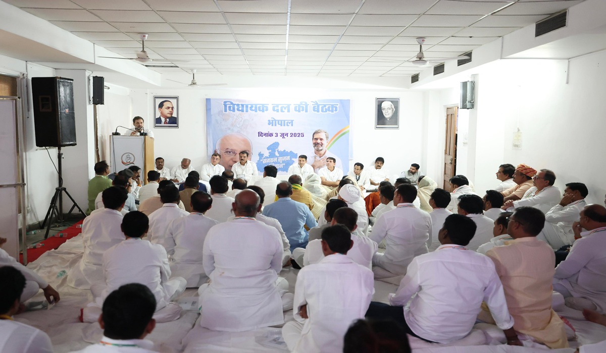 ‘गुटबाजी खत्म करें, कोई भी फैसला ऊपर से थोपा नहीं जाएगा’, MP नेताओं को राहुल गांधी का सख्त आदेश