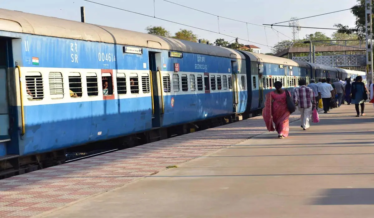 रेलवे की पहल : ग्रीष्मकालीन विशेष ट्रेनों में सीटें उपलब्ध, मेमू का विस्तार वाराणसी तक