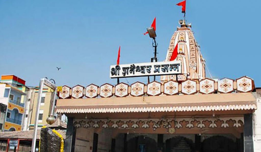Shani Shingnapur temple dispute